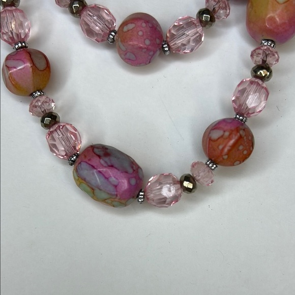 Pink acrylic Beaded Necklace two tier - Picture 4 of 8